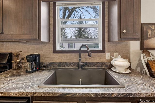 4567 Ashwood, Saginaw, MI 48603