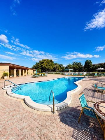 7605 NW 5th Place 103, Margate, FL 33063