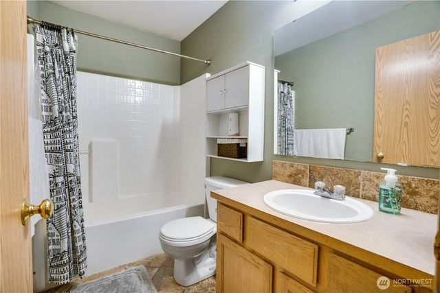 22316 Greenfield Court SE, Yelm, WA 98597