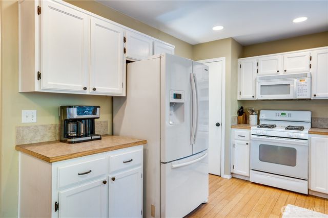 22316 Greenfield Court SE, Yelm, WA 98597