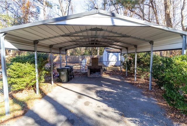 25461 Woodland Park CIR, Courtland, VA 23837