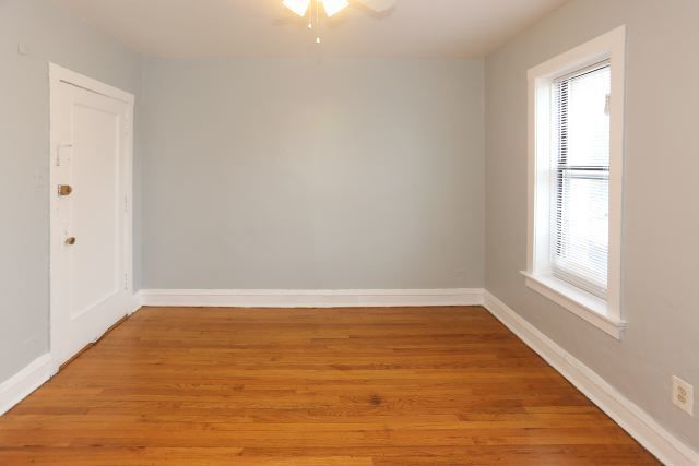 4604 N Beacon Street 1E, Chicago, IL 60640