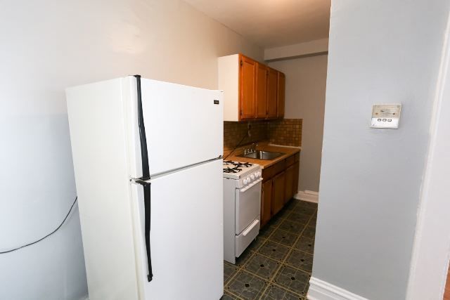 4604 N Beacon Street 1E, Chicago, IL 60640