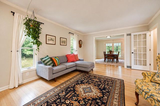 N63W29813 Woodfield COURT, Hartland, WI 53029