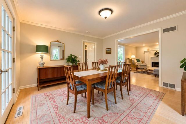 N63W29813 Woodfield COURT, Hartland, WI 53029