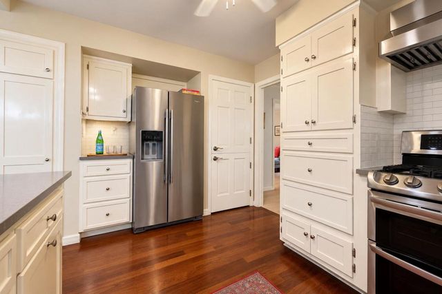N63W29813 Woodfield COURT, Hartland, WI 53029