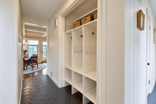 N63W29813 Woodfield COURT, Hartland, WI 53029
