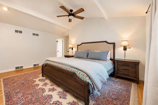 N63W29813 Woodfield COURT, Hartland, WI 53029