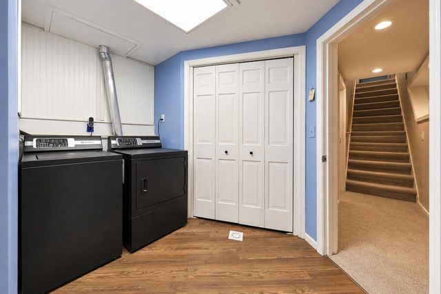 N63W29813 Woodfield COURT, Hartland, WI 53029