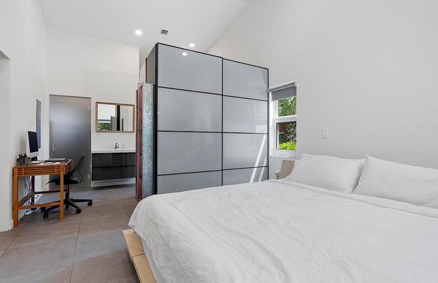 112 S J Street, Lake Worth Beach, FL 33460