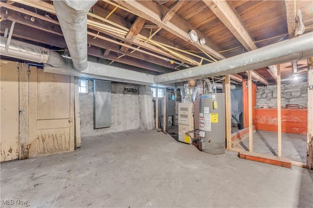 14917 Darwin Avenue, Cleveland, OH 44110