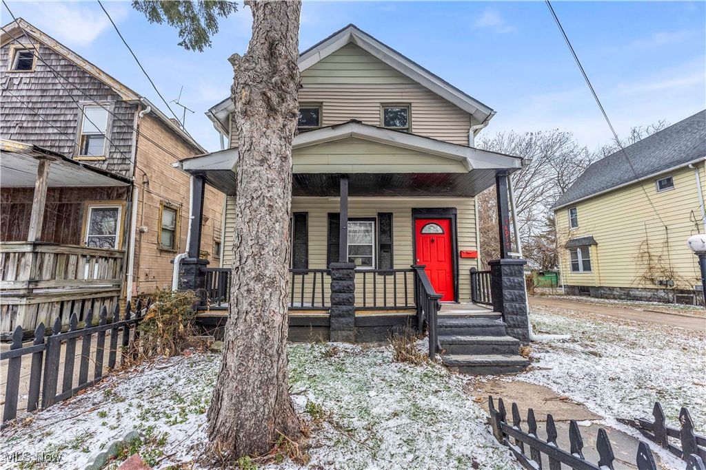 14917 Darwin Avenue, Cleveland, OH 44110
