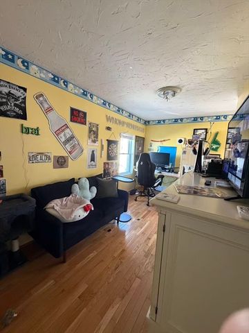 34 Cross St. 34, Waltham, MA 02453