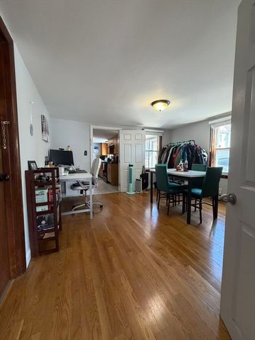 34 Cross St. 34, Waltham, MA 02453
