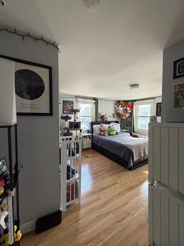 34 Cross St. 34, Waltham, MA 02453