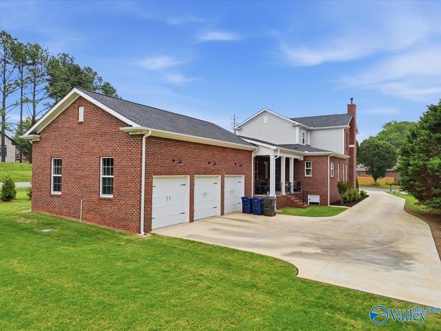 124 Kinsale Drive, Madison, AL 35757