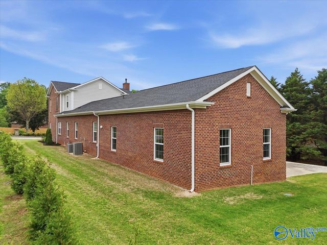124 Kinsale Drive, Madison, AL 35757