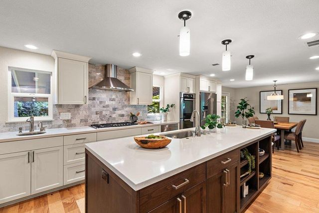 5308 Jamiewood Ct, Carmichael, CA 95608