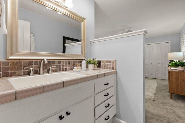 5308 Jamiewood Ct, Carmichael, CA 95608