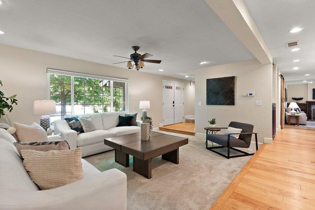 5308 Jamiewood Ct, Carmichael, CA 95608