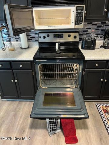 101 Villa Drive, Jacksonville, NC 28546