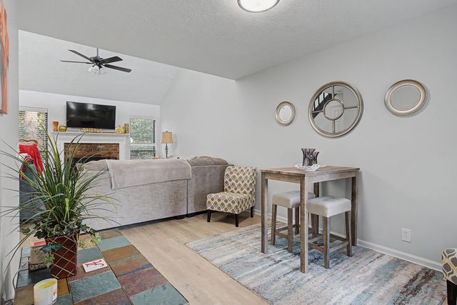 624 Weatherbeaten Pl, Hermitage, TN 37076