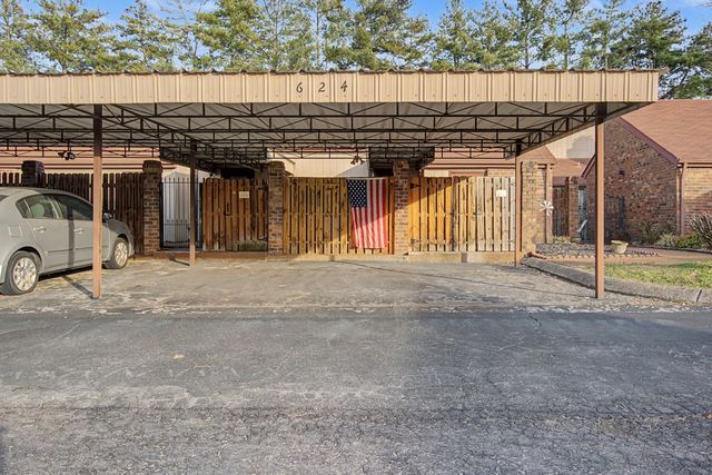 624 Weatherbeaten Pl, Hermitage, TN 37076