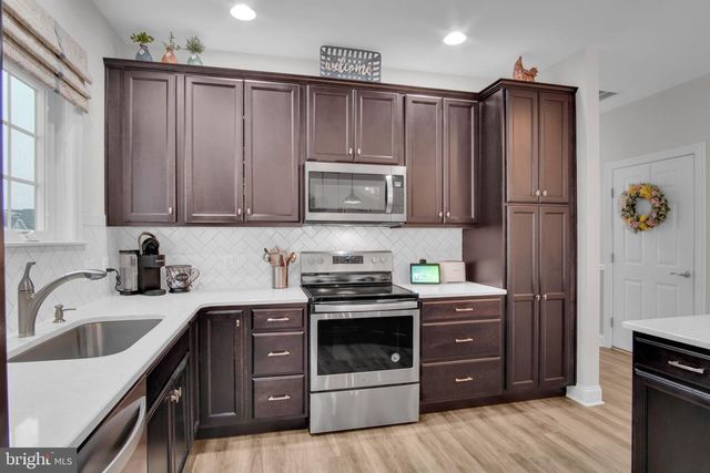 406 GENERAL DRIVE, Mechanicsburg, PA 17050