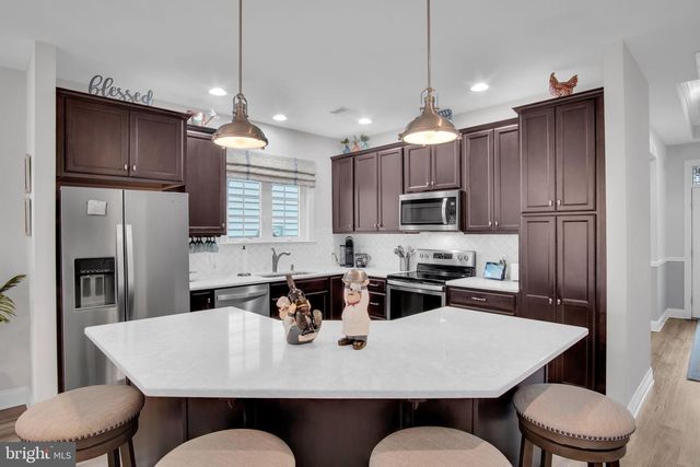 406 GENERAL DRIVE, Mechanicsburg, PA 17050