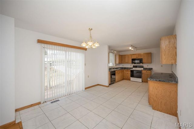 5850 Birchmont Place Drive, St Louis, MO 63129