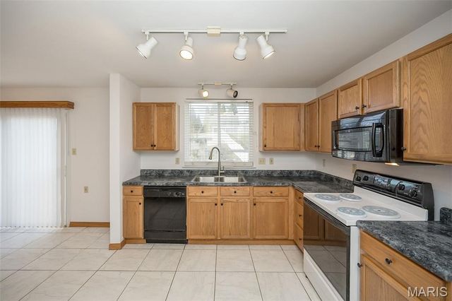 5850 Birchmont Place Drive, St Louis, MO 63129