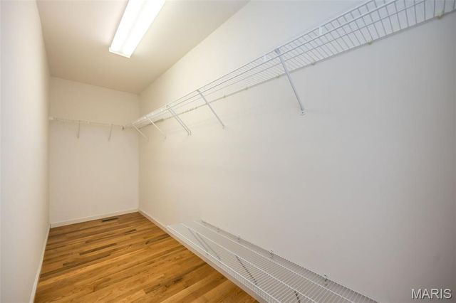 5850 Birchmont Place Drive, St Louis, MO 63129