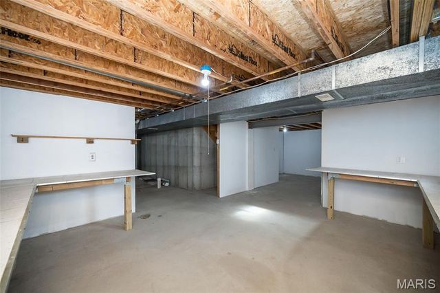 5850 Birchmont Place Drive, St Louis, MO 63129