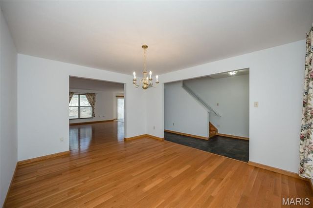 5850 Birchmont Place Drive, St Louis, MO 63129