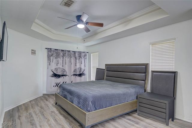 530 7th ST SW, Naples, FL 34117