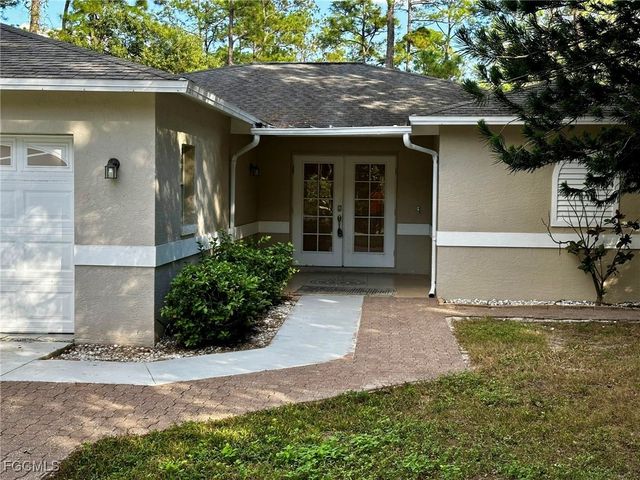 530 7th ST SW, Naples, FL 34117