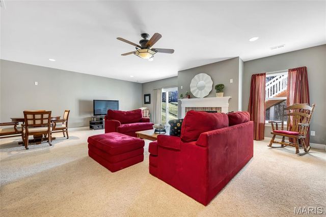 1519 Cattail Way, St Charles, MO 63303