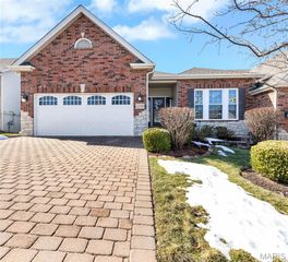 1519 Cattail Way, St Charles, MO 63303