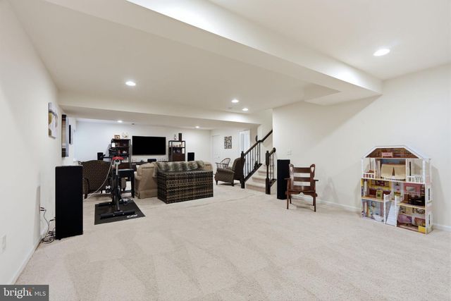 1810 ALAMINGO DR, Quakertown, PA 18951