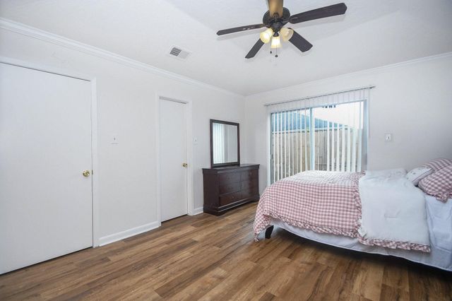 9231 Homeland Drive, Houston, TX 77083