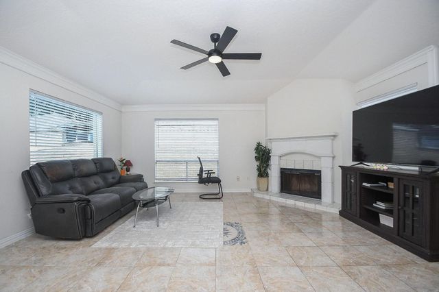 9231 Homeland Drive, Houston, TX 77083