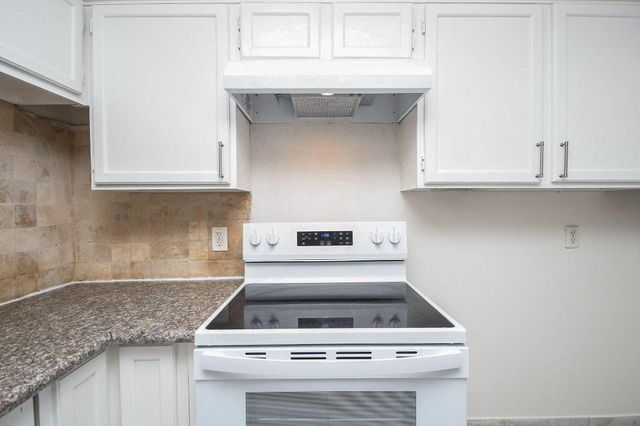 9231 Homeland Drive, Houston, TX 77083