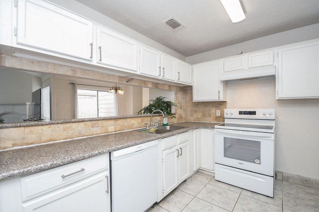 9231 Homeland Drive, Houston, TX 77083