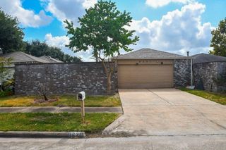 9231 Homeland Drive, Houston, TX 77083