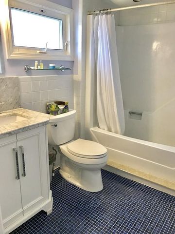 37 R Street Winter Rental FEB to june, Hull, MA 02045