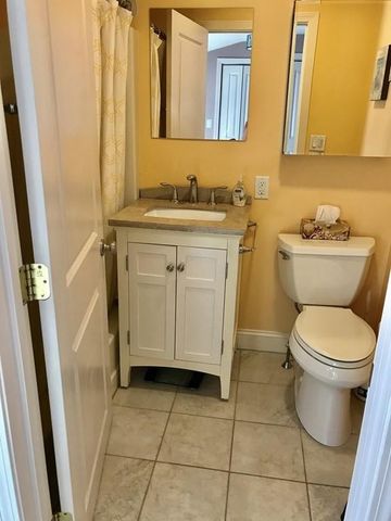 37 R Street Winter Rental FEB to june, Hull, MA 02045