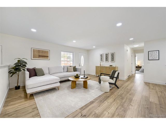 8839 winona Ct, Westminster, CO 80031