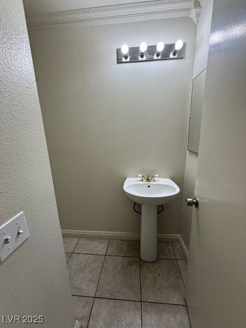 3923 Via Lucia Drive, Las Vegas, NV 89115