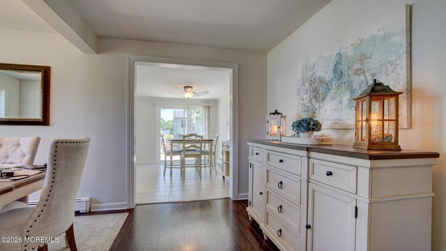 25 Lake Avenue, Helmetta, NJ 08828