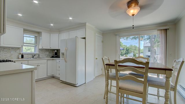 25 Lake Avenue, Helmetta, NJ 08828